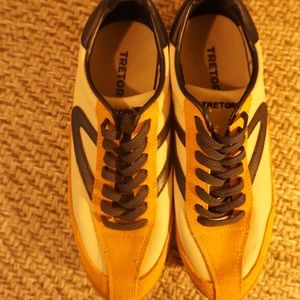 Madewell sneakers. Gently used. Yellow, navy, & white. Women’s; Size (7).